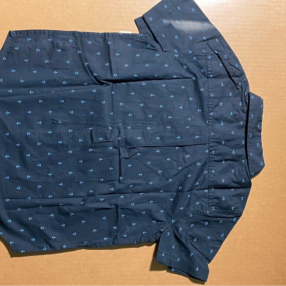 Amazon Essentials Blue Button Down Shirt with Pattern - Picture 3 of 6
